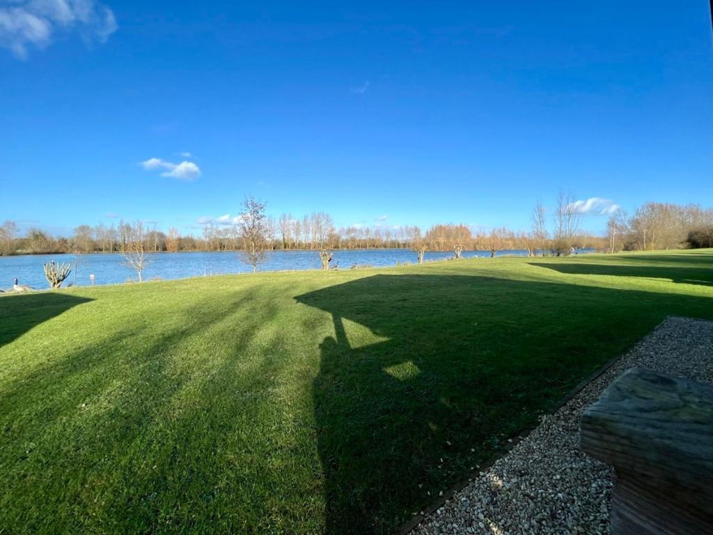 Reeds Lodge, Lake Pochard 南塞尔尼 外观 照片